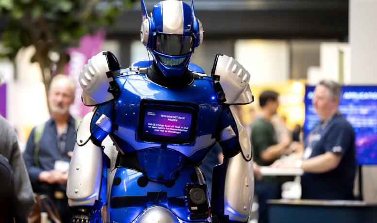 (Dutch) SURF onderwijsdagen: AI en de digitalisering van het&nbsp;onderwijs